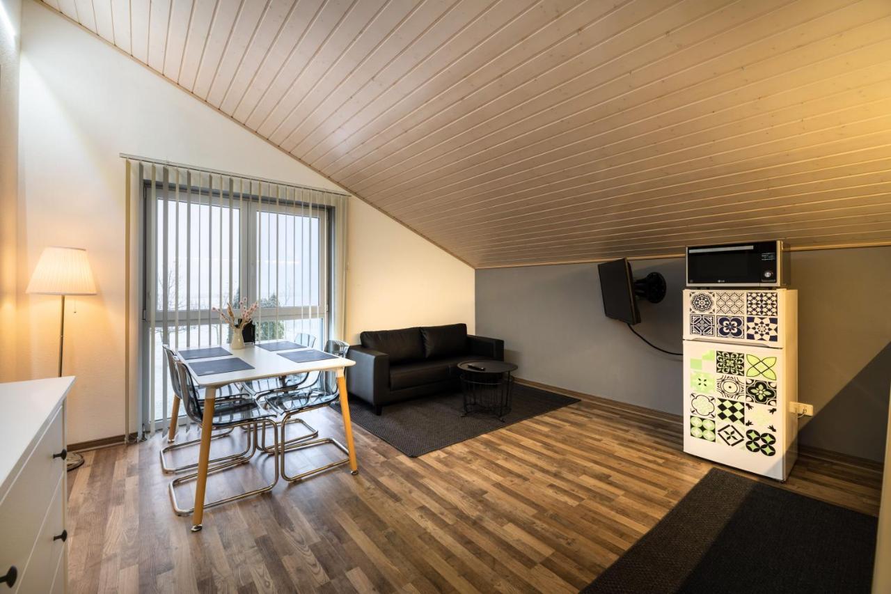 Gemuetliche Ferienwohnung Mit Panoramablick Muttensweiler Exterior foto