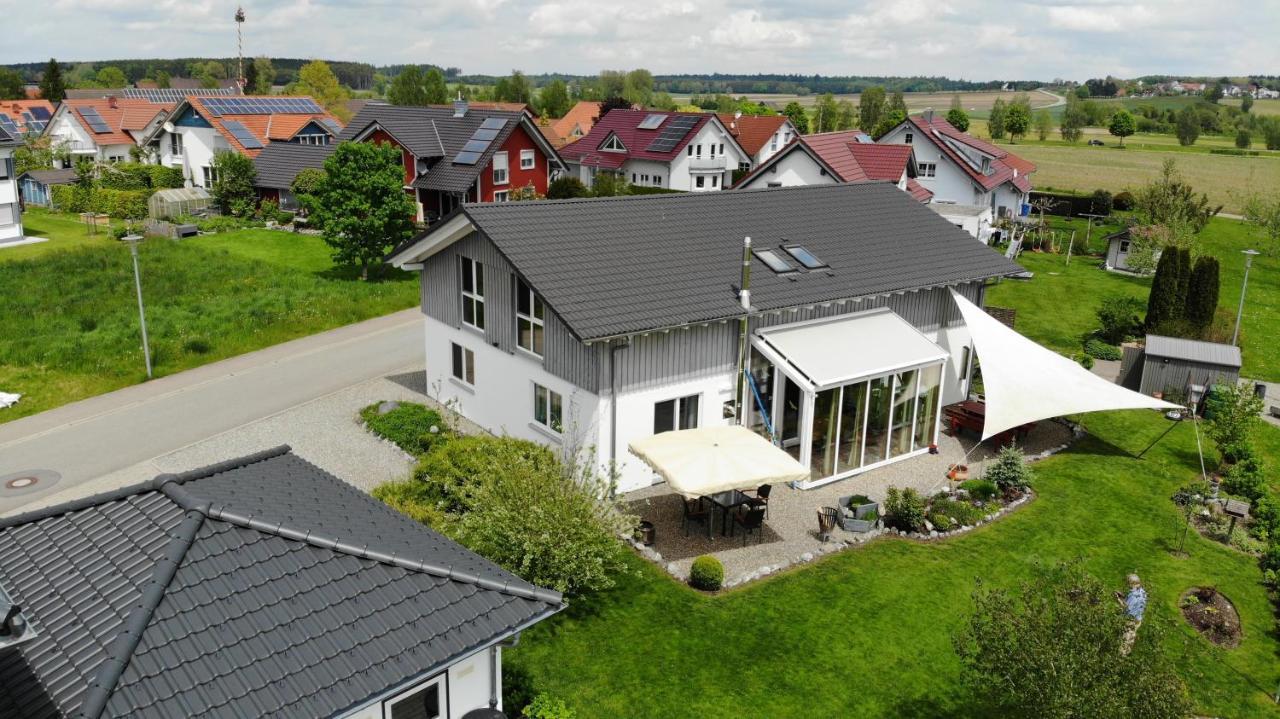 Gemuetliche Ferienwohnung Mit Panoramablick Muttensweiler Exterior foto